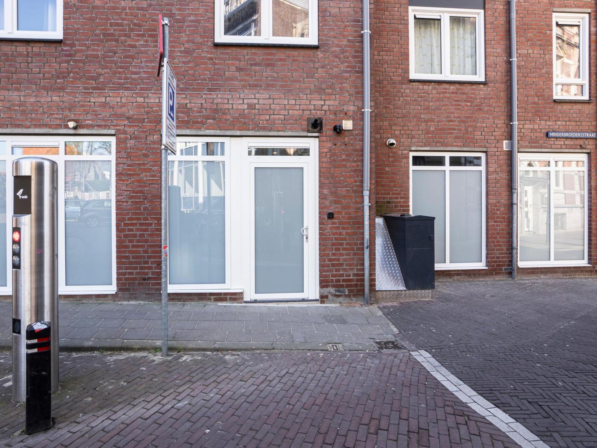 Parade Elluf Venlo Luaran gambar